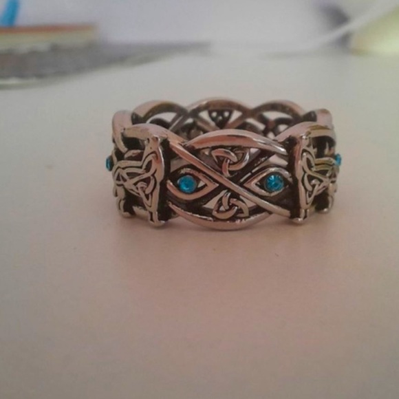 925 Sterling Silver Blue Topaz Celtic Wolf Ring - Picture 6 of 14